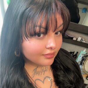 Meet your Posher, Jazmine